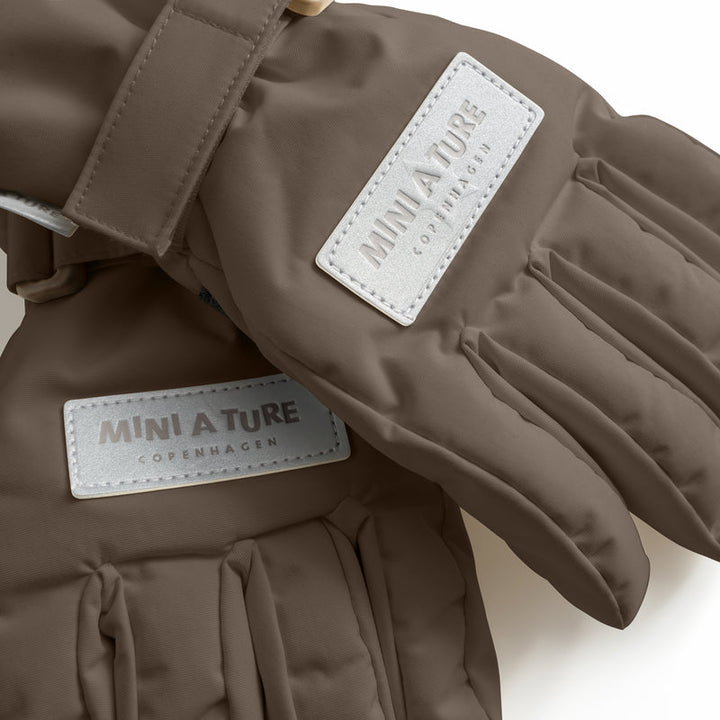 Celio vetrarhanskar, Tarmac Green