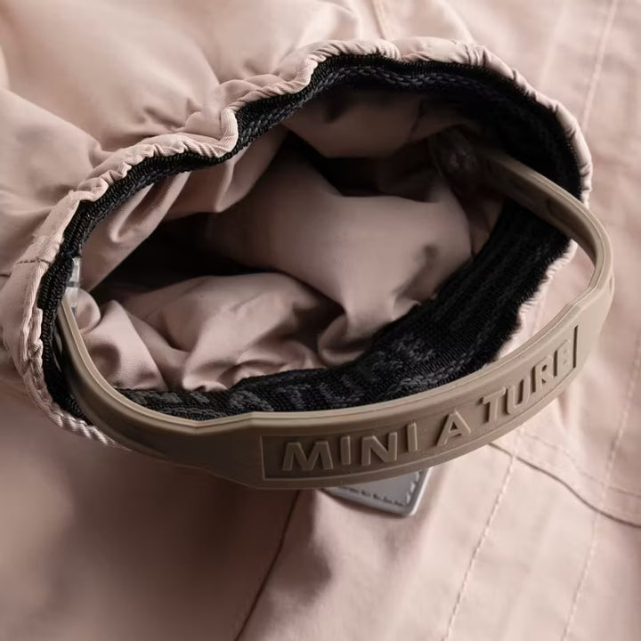 Wisti kavagalli, Cloudy Rose