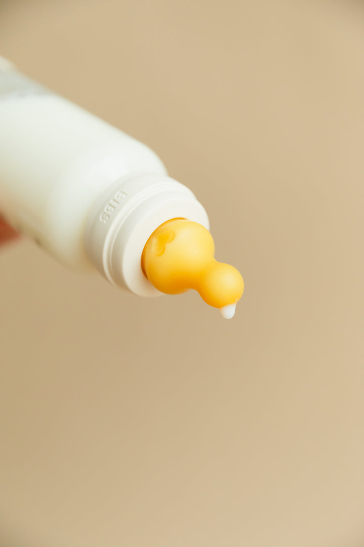 Glasfløska, 240 ml, Silikon, Blush