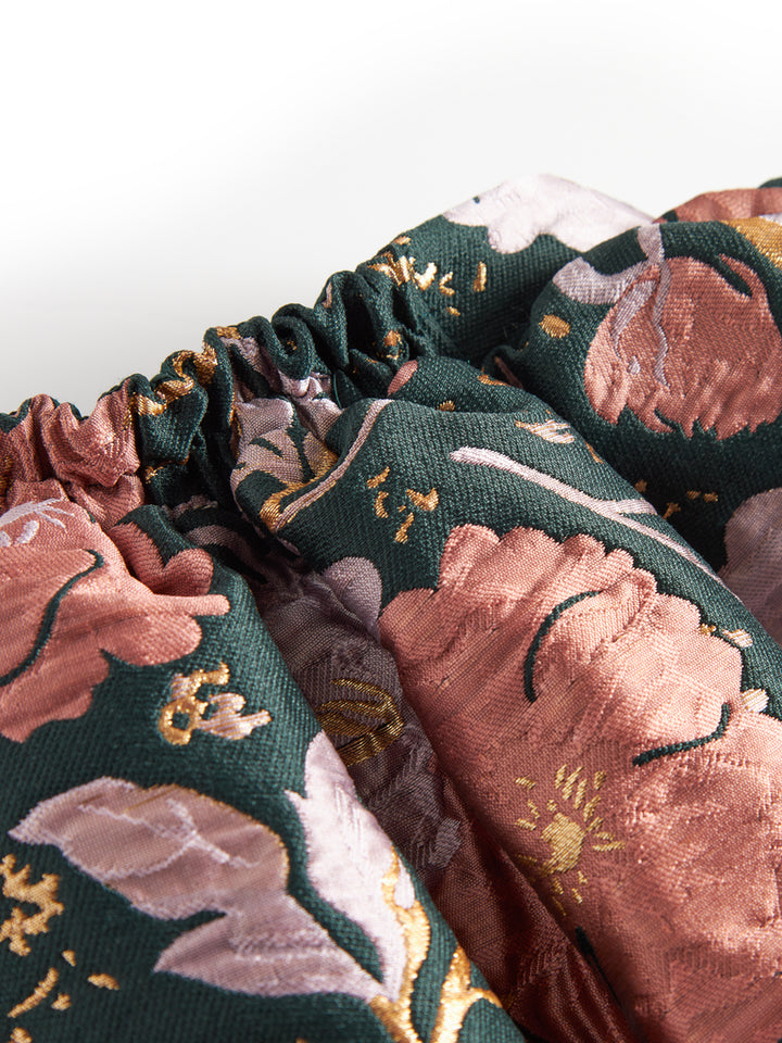 Sunita niðurdeilur, Winter Bouquet