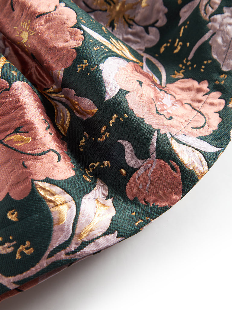 Sunita niðurdeilur, Winter Bouquet