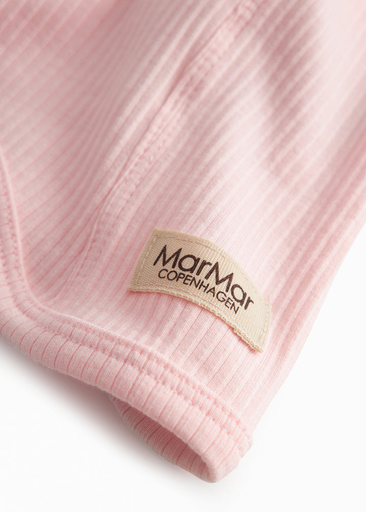 Modal brølapa, Rose Touch