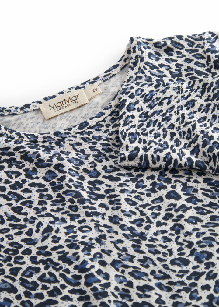 Leo blusa, Blue Leo