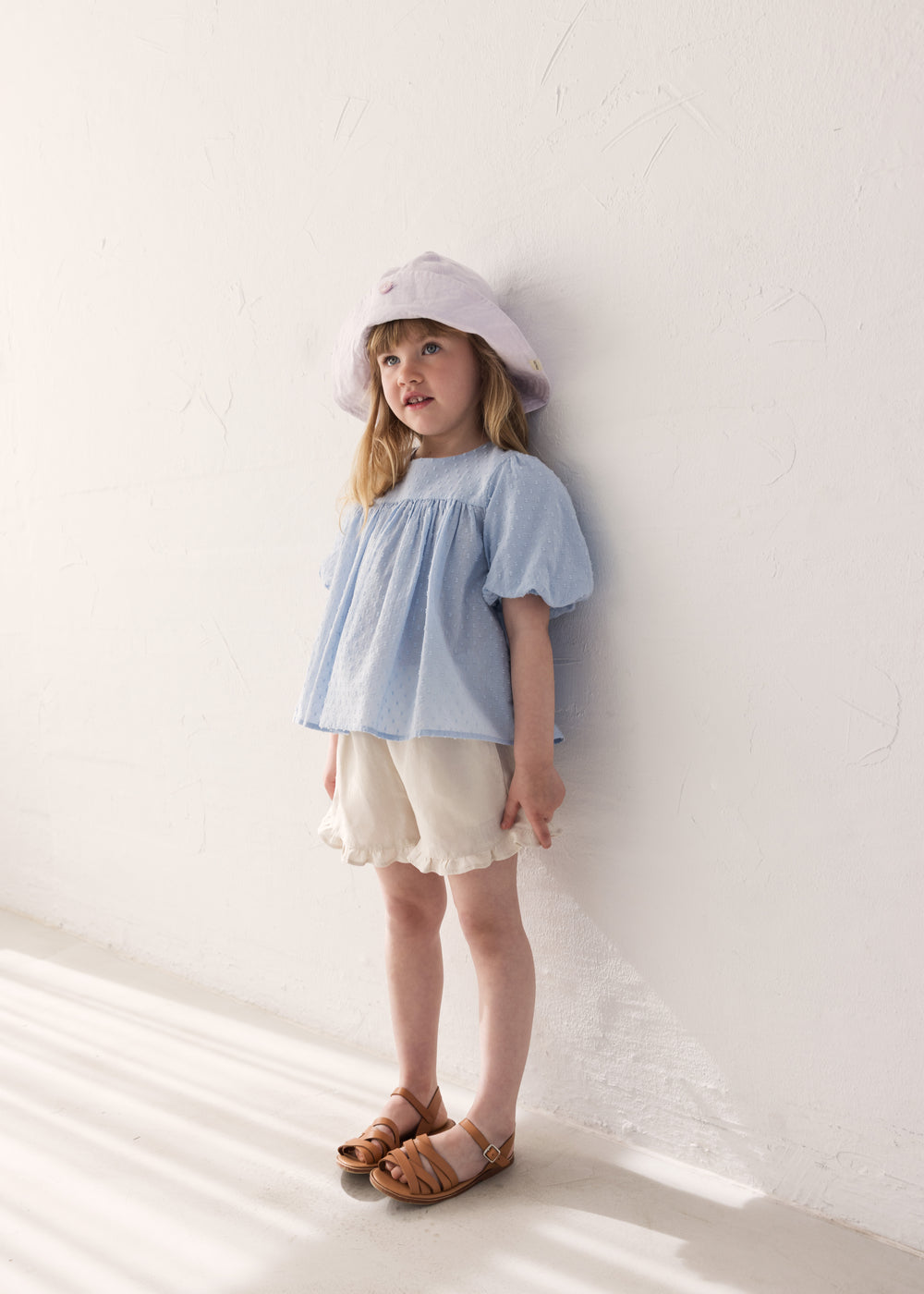 Tuky skjúrta, Windy Blue