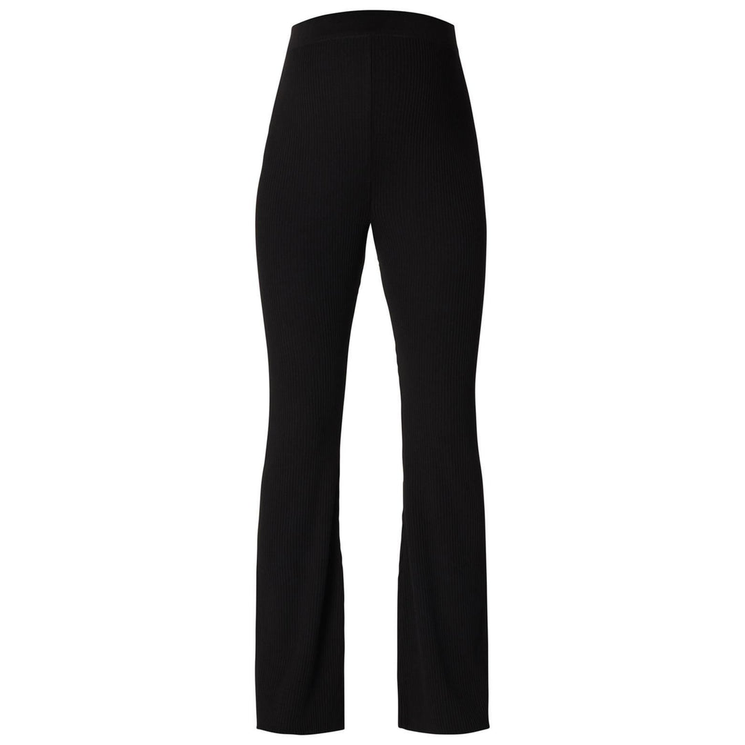 Sierra buxur, Black
