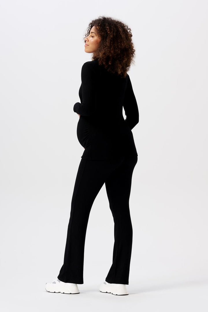 Luci buxur, Black