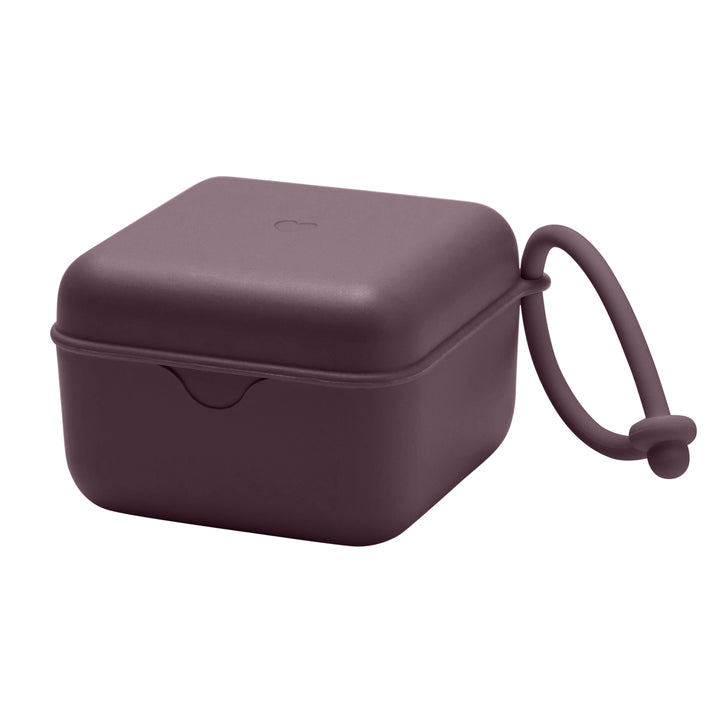Snuðhús, Plum