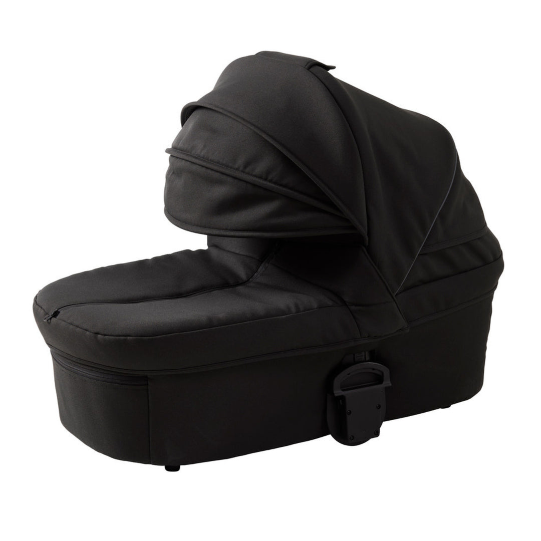 Evoke kombivognur, Black