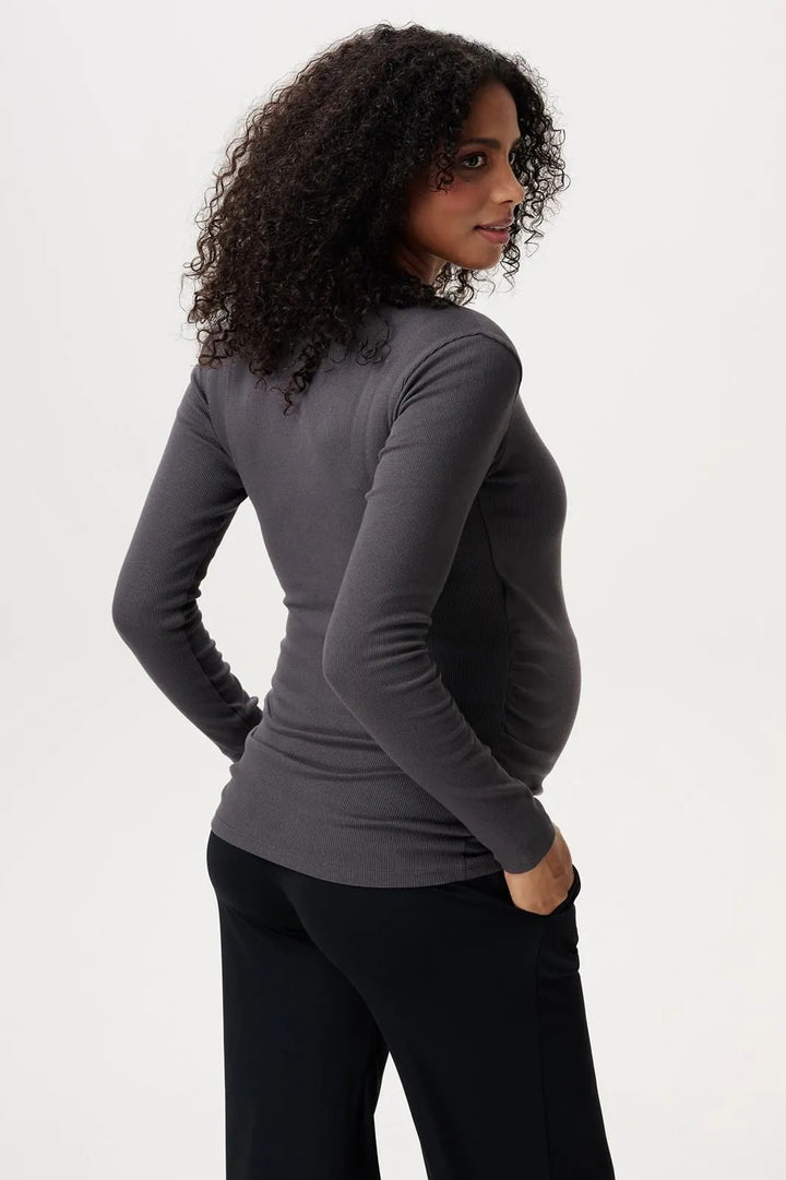 Blusa, Forged Iron