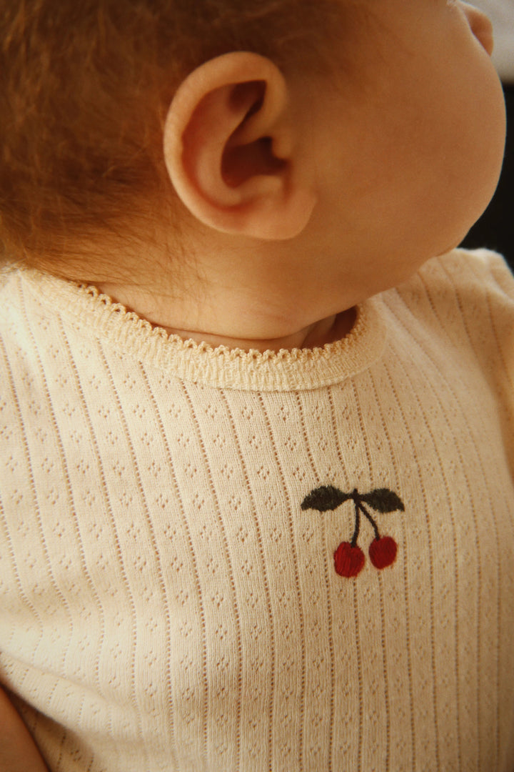 Minnie body, White Smoke