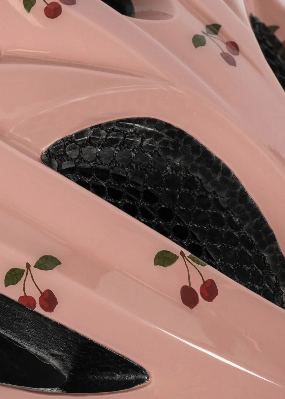 Adi súkkluhjálmur, Cherry