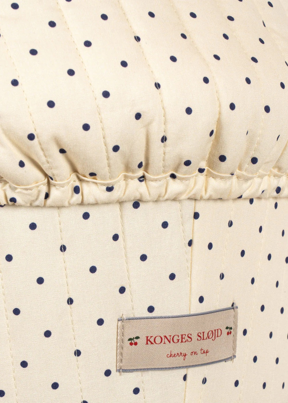 Dukkuvognur, Estate Dot