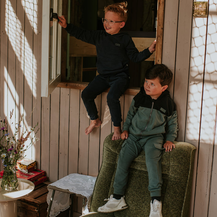 Hettujakki, Dark Green