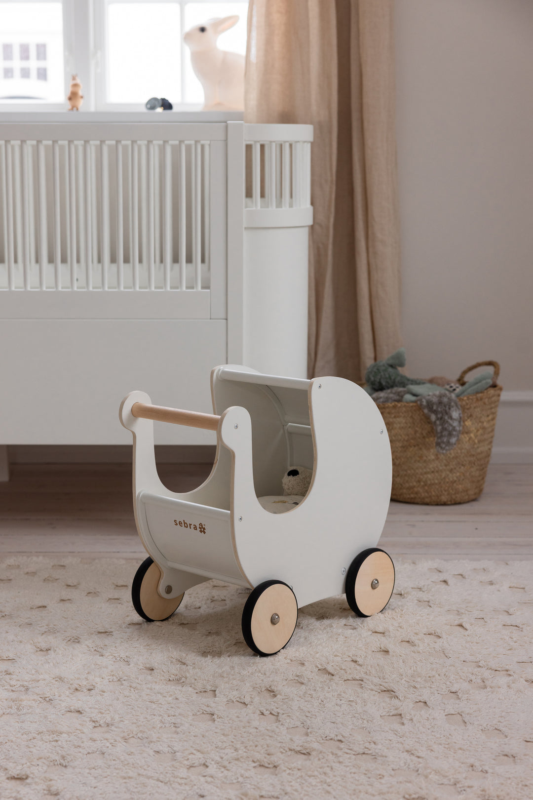 Dukkuvognur, Classic White