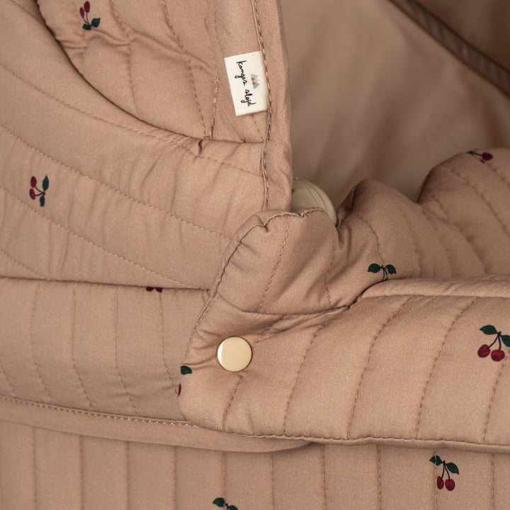 Dukkuvognur, Cherry Blush