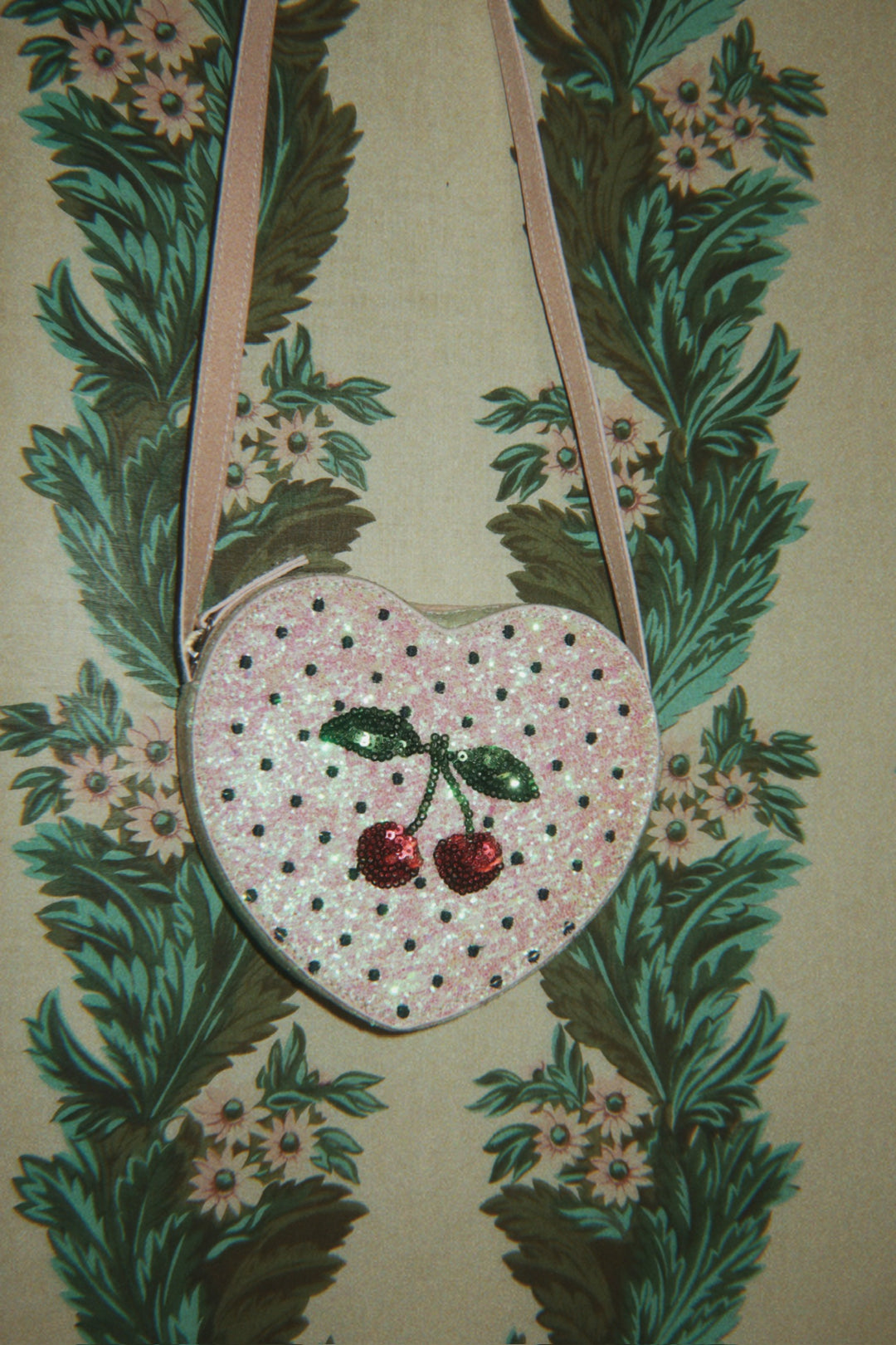Tut taska, Cherry