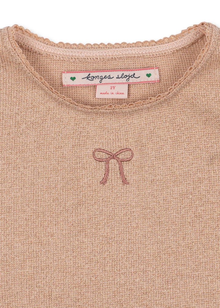 Roli blusa, Cameo Rose