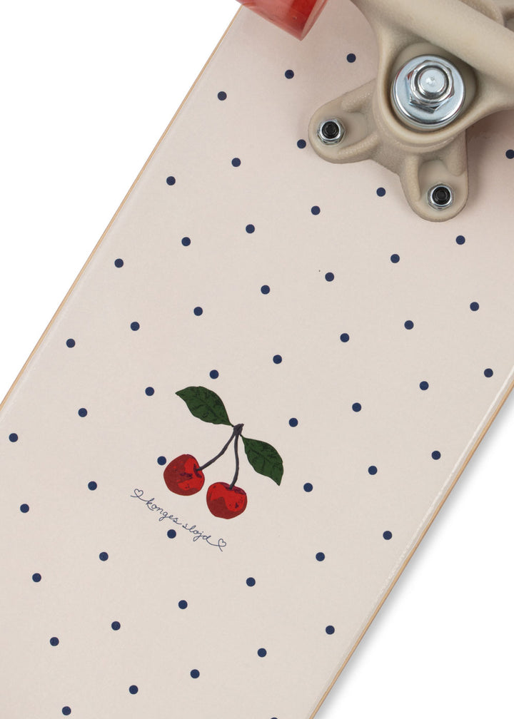 Skateboard, Navy Dot
