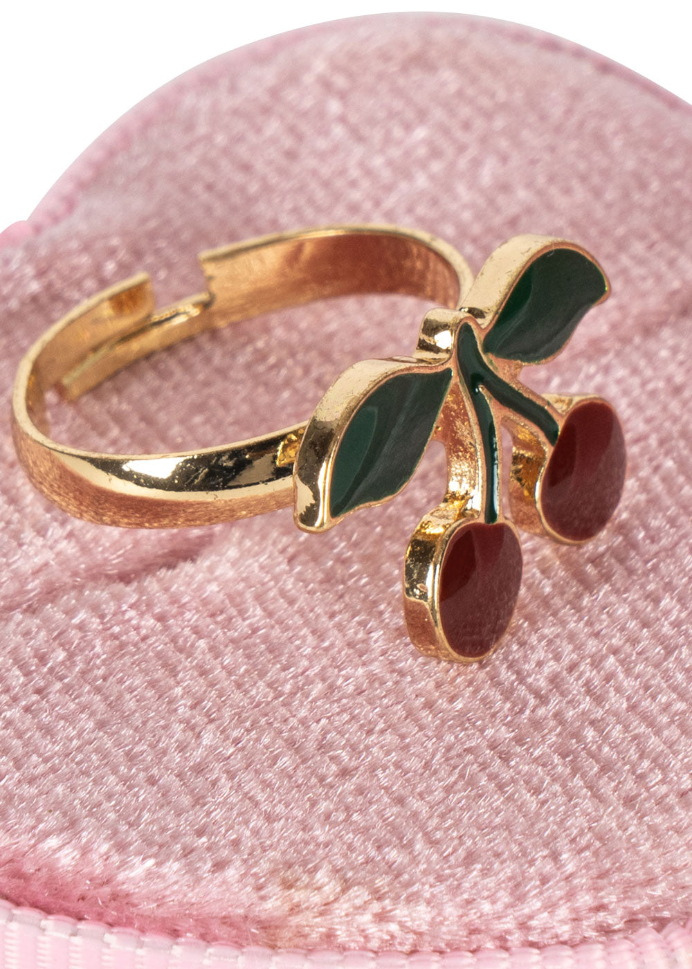 Love Ring, Cherry