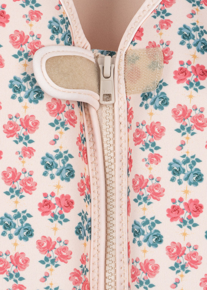 Svimjivestur, Lumina Rose